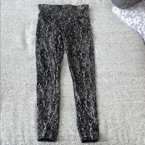 SPANX Black and Gray Snake Print Leggings